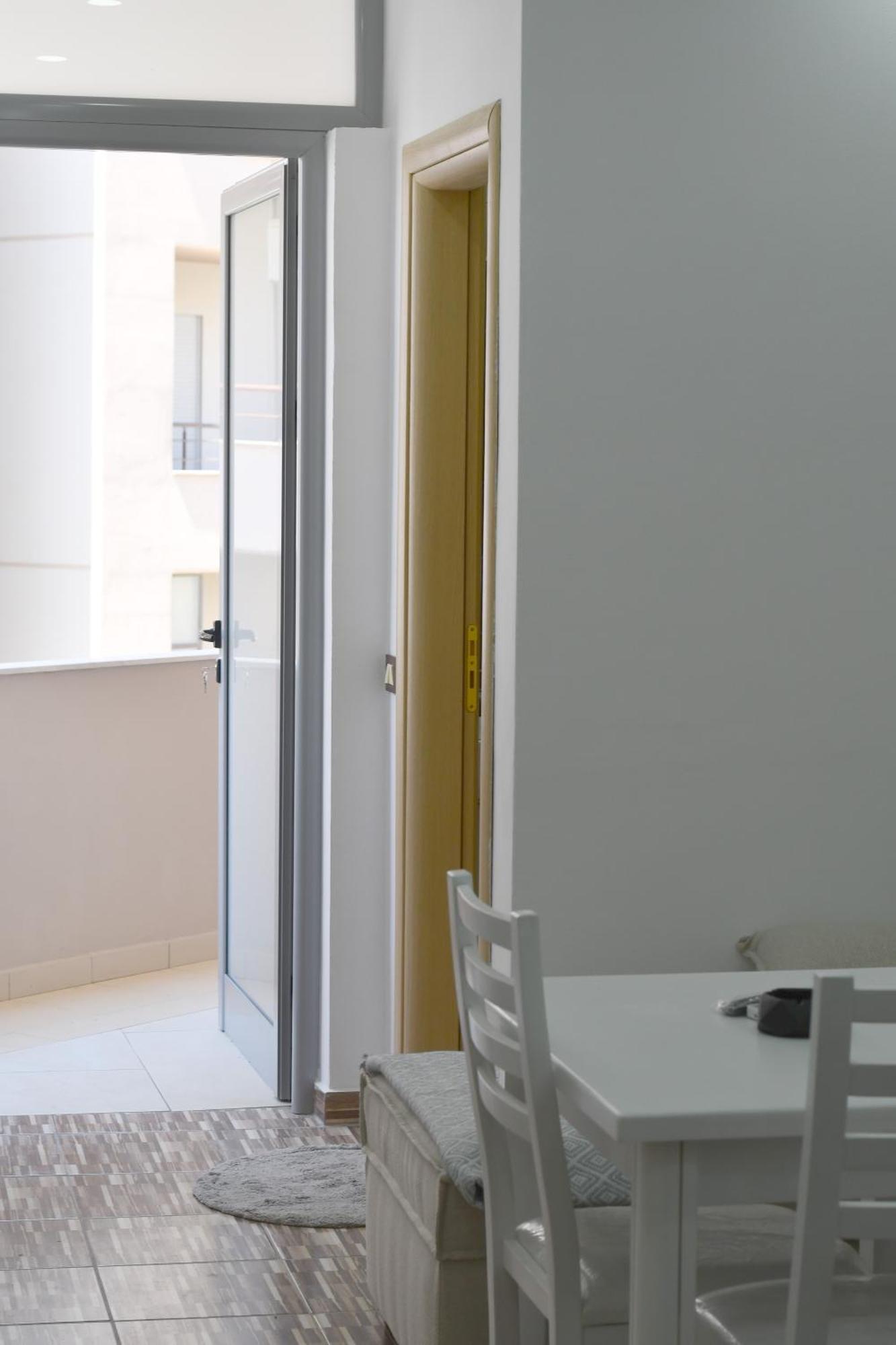 Kam Apartments In The City Center วญอเรอ ภายนอก รูปภาพ