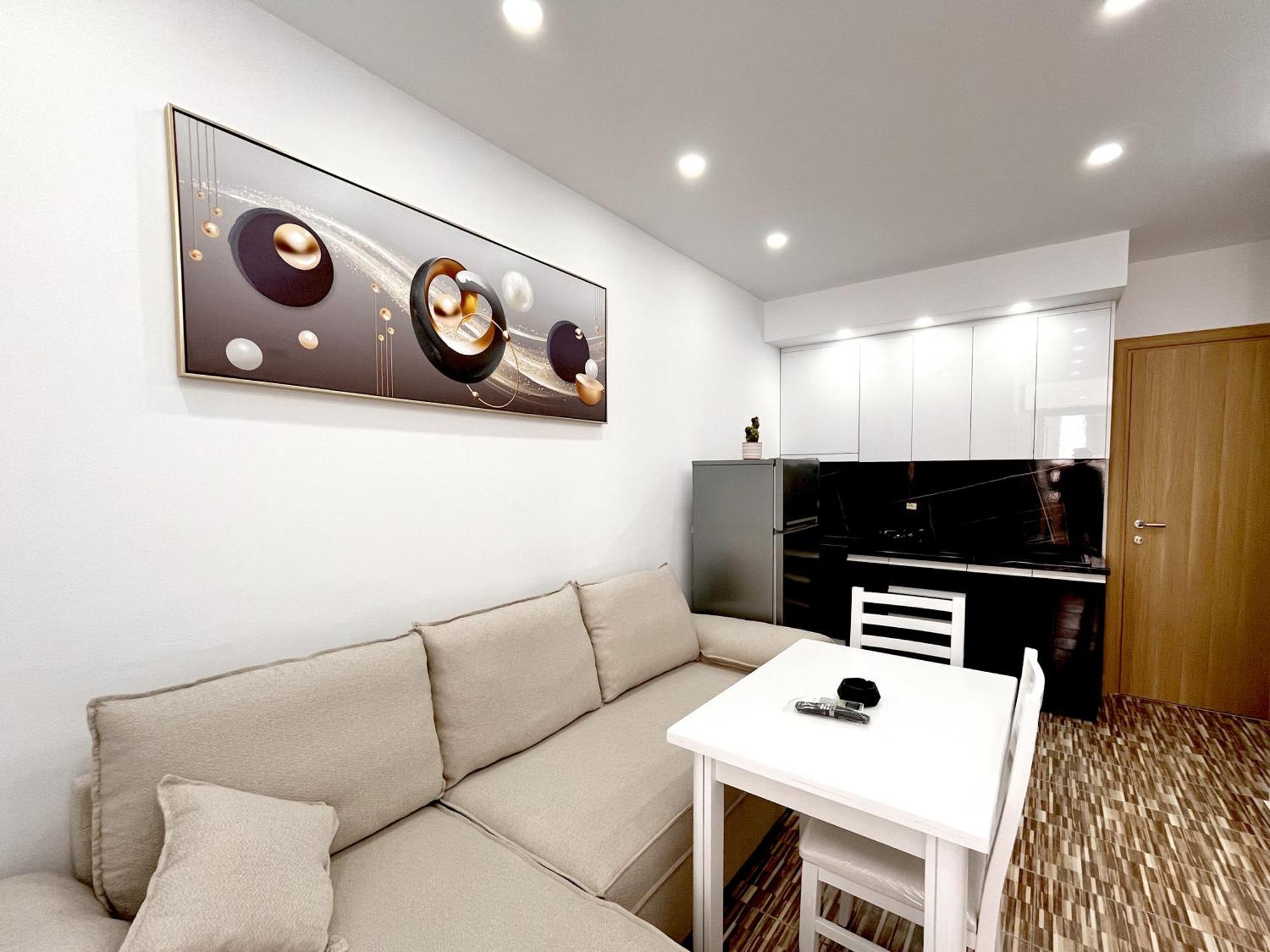 Kam Apartments In The City Center วญอเรอ ภายนอก รูปภาพ
